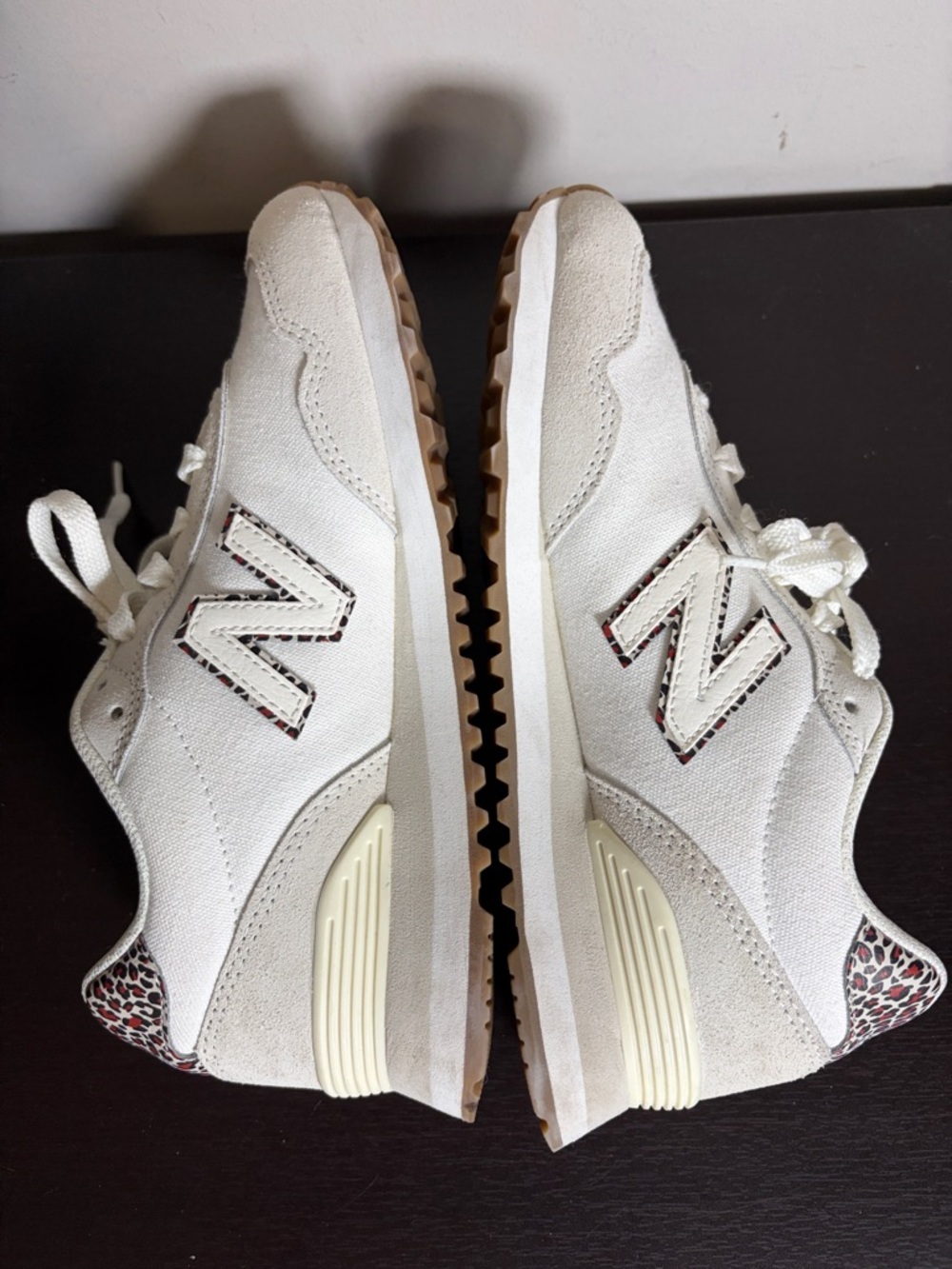 New Balance 515 V3 Classics Womens Shoes Leopard White Lace Up TRENDY Sz 7 - Picture 7 of 11